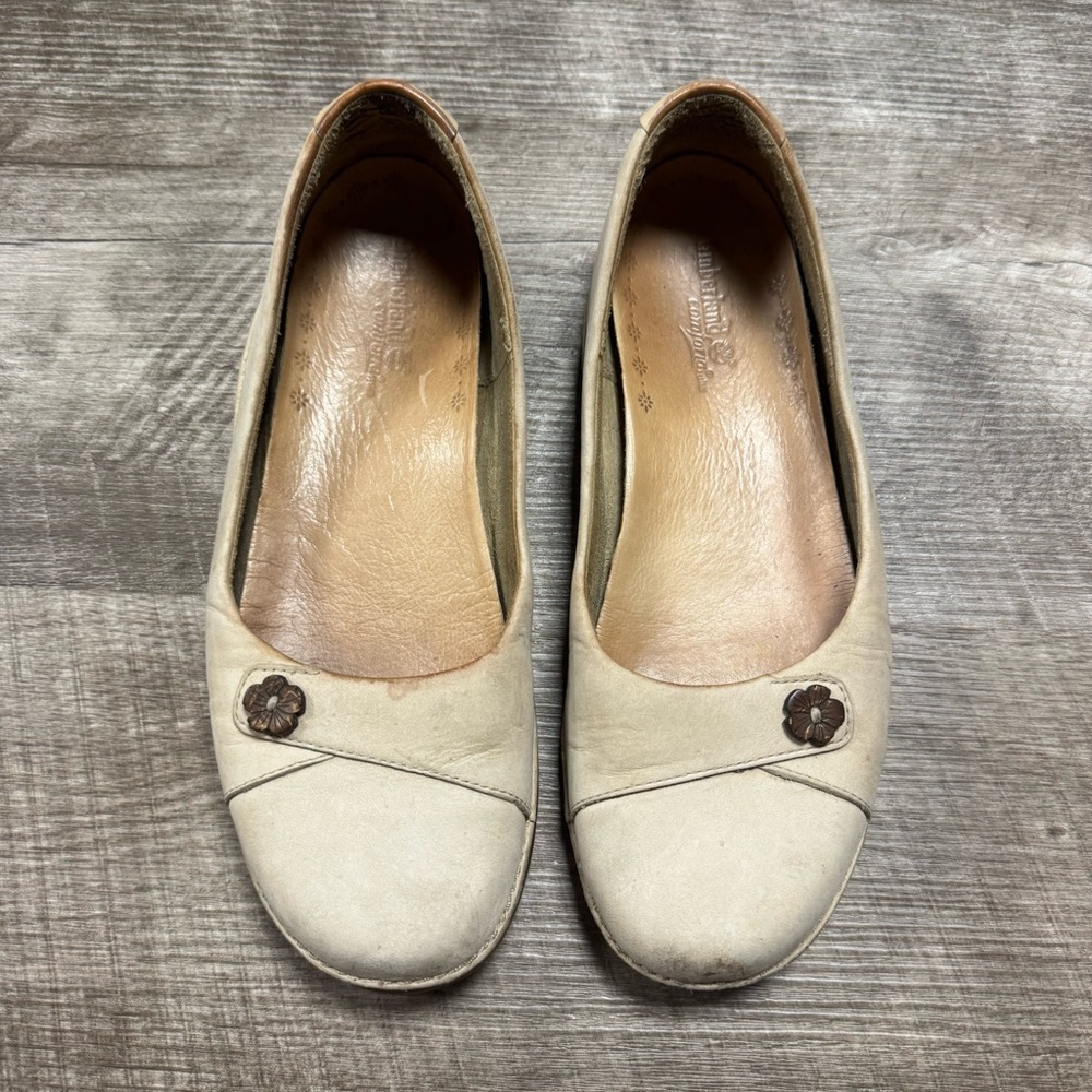 Timberland Slip On Flats Size 8.5